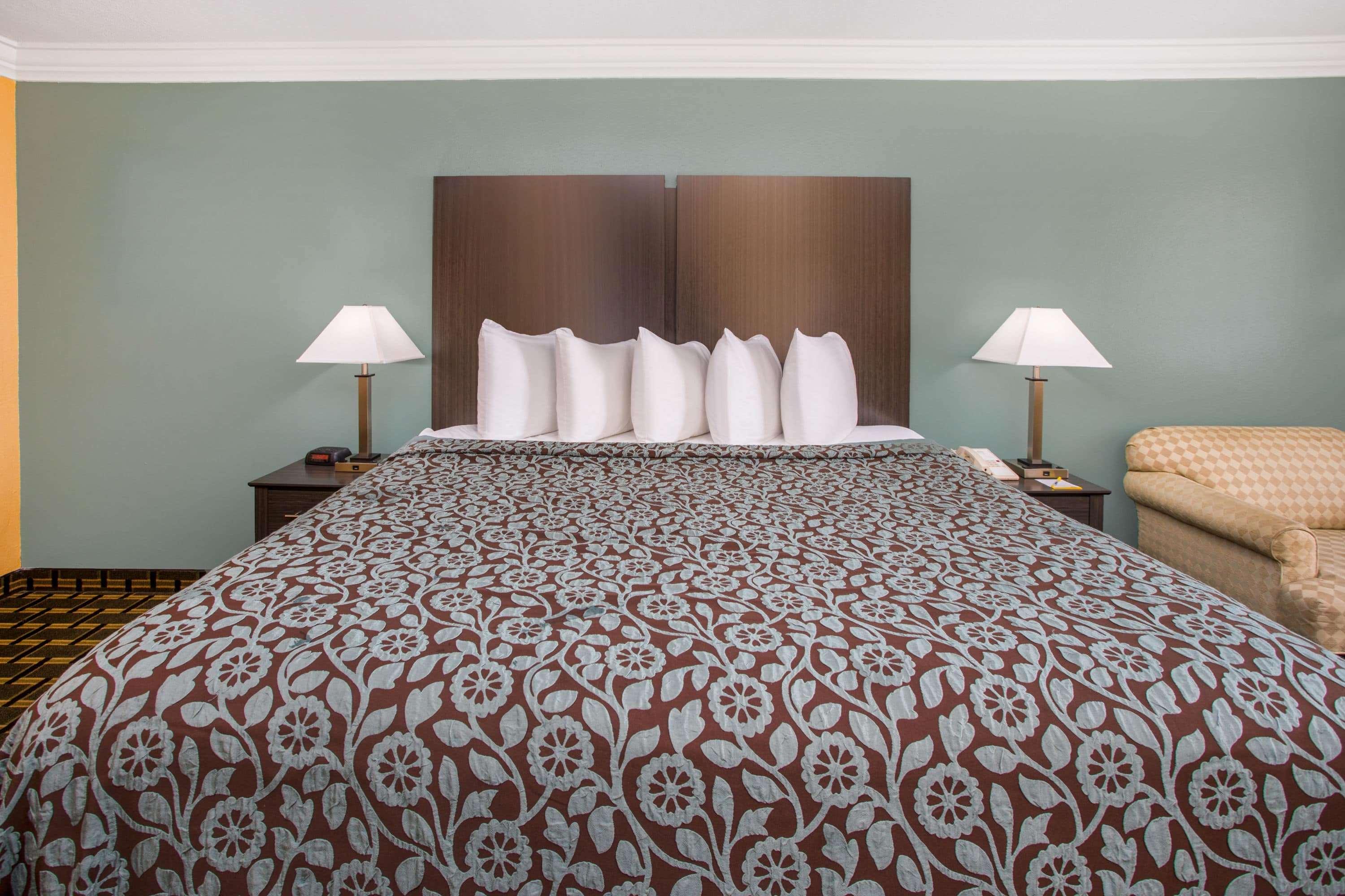 Days Inn By Wyndham Crowley Buitenkant foto