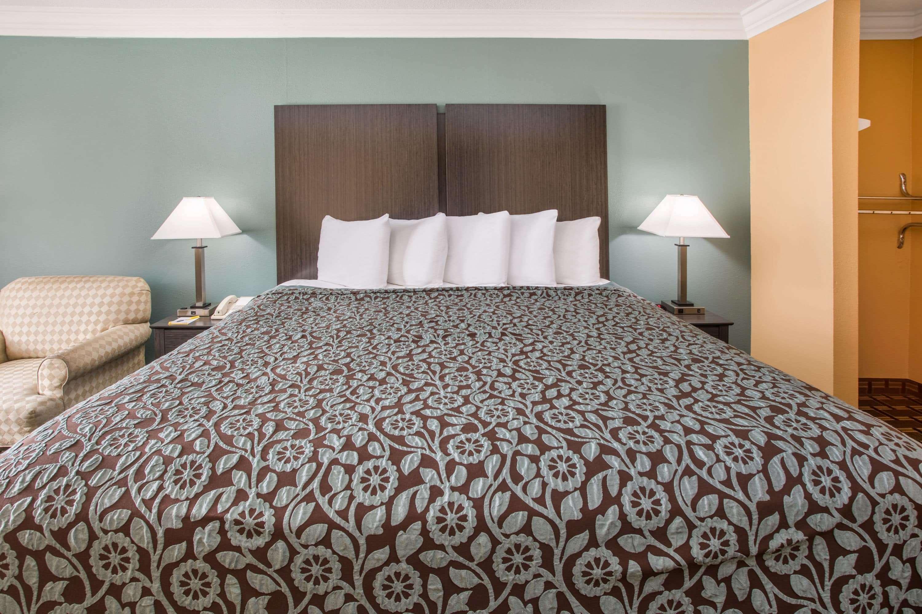 Days Inn By Wyndham Crowley Buitenkant foto