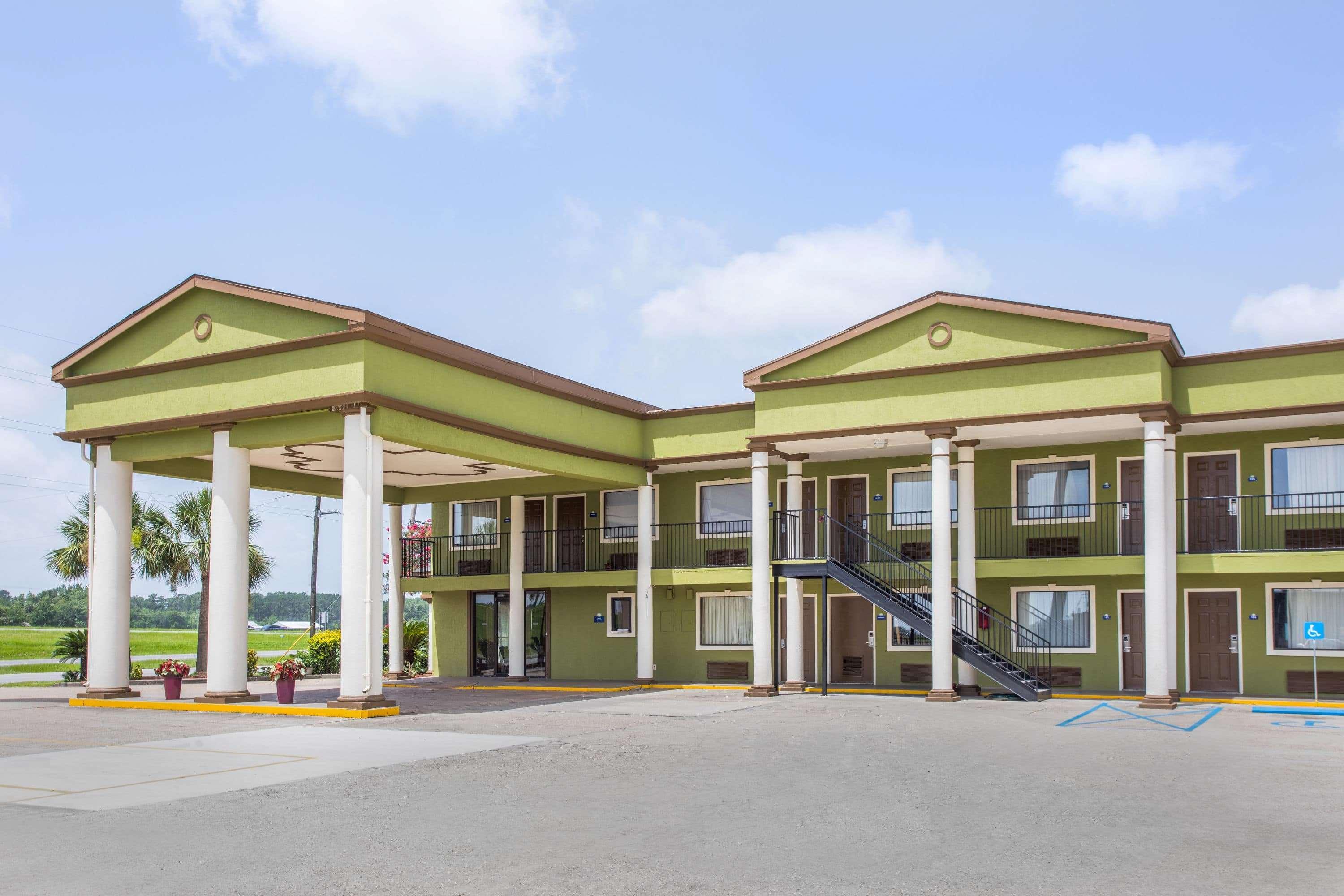 Days Inn By Wyndham Crowley Buitenkant foto